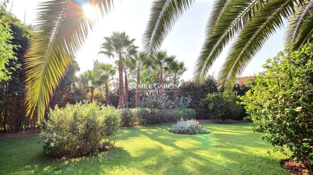 Six-bedroom property to rent on the Route de l'Ourika, 11km from Marrakech - Emile Garcin Maroc - Image 11