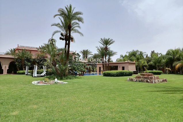 Magnificent property to rent in the Palmeraie district of Marrakech - Emile Garcin Maroc - Image 12