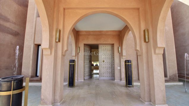 Property to rent on the Route de l'Ourika in Marrakech - Emile Garcin Maroc - Image 2