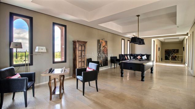 Property to rent on the Route de l'Ourika in Marrakech - Emile Garcin Maroc - Image 8