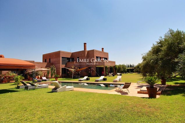 Beautiful contemporary property to rent on the Route d'Asni in Marrakech - Emile Garcin Maroc - Image 1