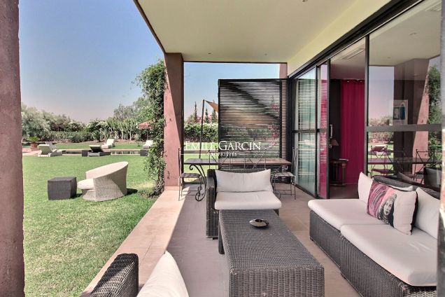 Beautiful contemporary property to rent on the Route d'Asni in Marrakech - Emile Garcin Maroc - Image 9