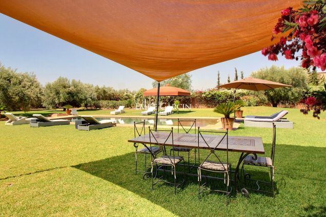 Beautiful contemporary property to rent on the Route d'Asni in Marrakech - Emile Garcin Maroc - Image 10