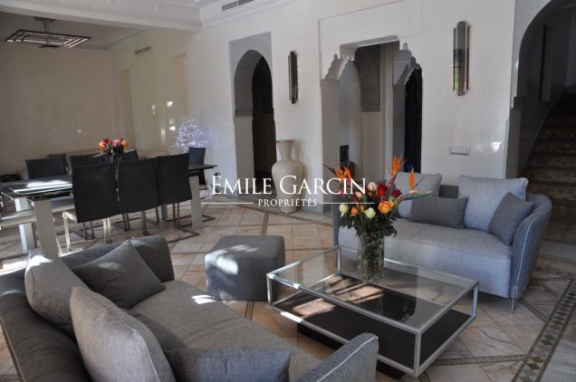 House tucked away among lush gardens in the Palmeraie district of Marrakech - Emile Garcin Maroc - Image 2