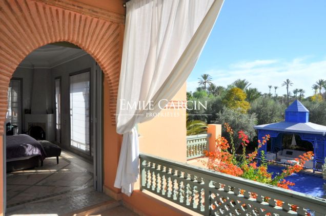 House tucked away among lush gardens in the Palmeraie district of Marrakech - Emile Garcin Maroc - Image 4