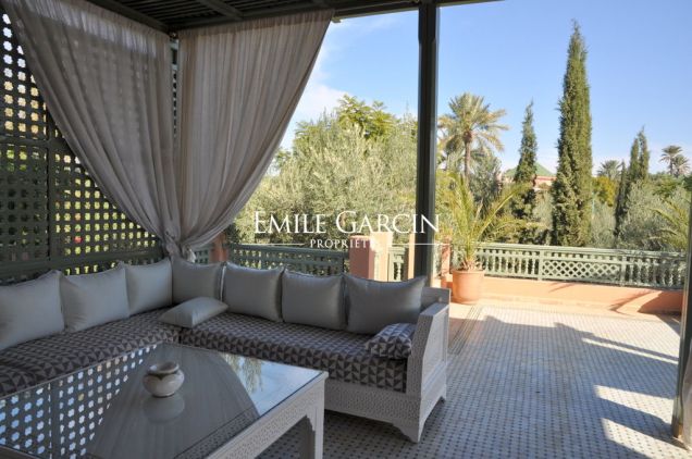 House tucked away among lush gardens in the Palmeraie district of Marrakech - Emile Garcin Maroc - Image 9