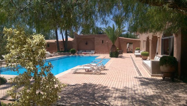 Marrakech: Property to rent in the Palmeraie, 15 minutes from Jemaa El Fna - Emile Garcin Maroc - Image 2