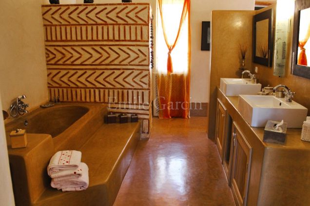Marrakech: Property to rent in the Palmeraie, 15 minutes from Jemaa El Fna - Emile Garcin Maroc - Image 14
