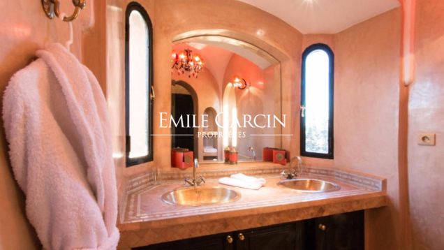 Property to rent in the Palmeraie district of Marrakech - Emile Garcin Maroc - Image 9