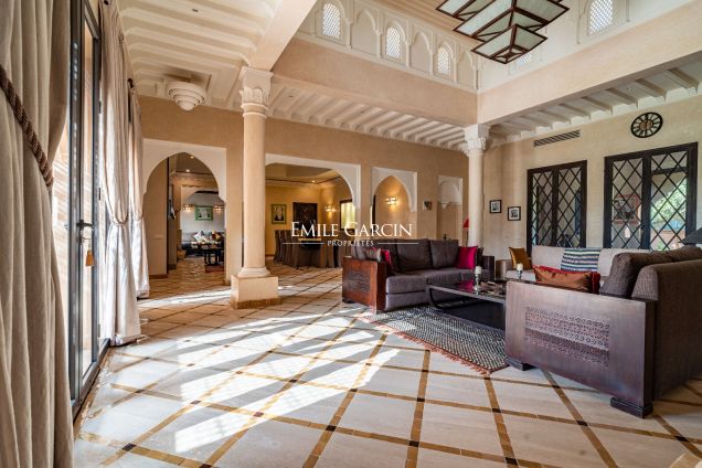 House for sale on the Route de Fez near Marrakech - Emile Garcin Maroc - Image 2