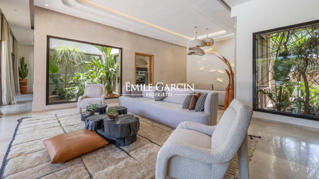 Villa for sale in a private community on the Route d'Amizmiz in Marrakech - Emile Garcin Maroc - Image 2