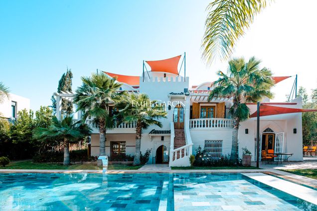 Villa for sale on a golf resort - Emile Garcin Maroc - Image 1