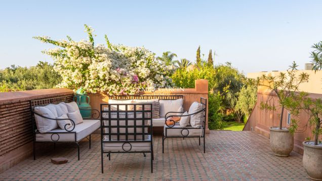 Villa for sale on a golf resort in Marrakech - Emile Garcin Maroc - Image 9