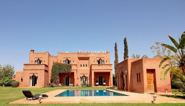 House for sale on the Route de l'Ourika in Marrakech - Emile Garcin Maroc - Image 1