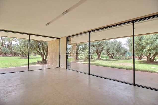 Exceptional property for sale in the Palmeraie district of Bab Atlas in Marrakech - Emile Garcin Maroc - Image 8