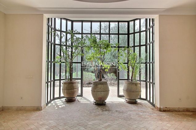 Exceptional property for sale in the Palmeraie district of Bab Atlas in Marrakech - Emile Garcin Maroc - Image 9