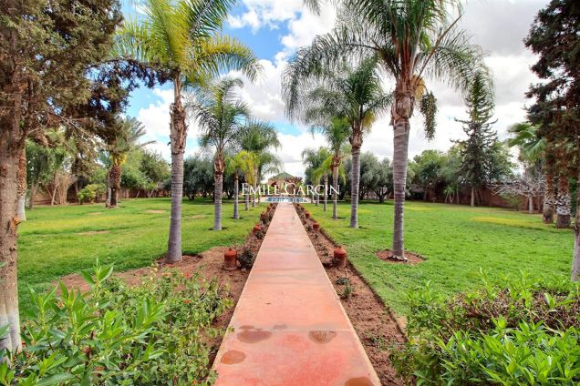 Villa for sale 15 minutes from the centre of Marrakech - Emile Garcin Maroc - Image 6