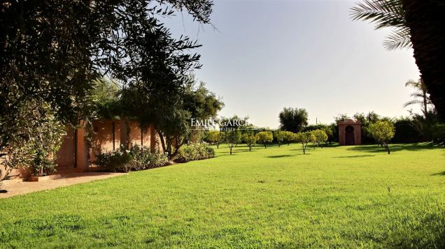 Marrakesh: magnificent villa located in La Palmeraie - Emile Garcin Maroc - Image 11
