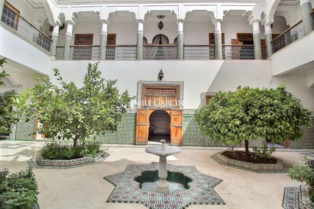 For sale - Marrakech - Exceptional riad - Bab Doukkala district - Emile Garcin Maroc - Image 1