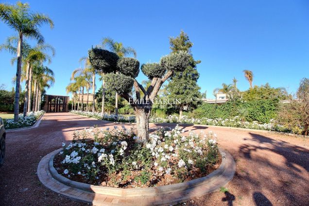 Delightful property for sale on a gated development 20 minutes from Marrakech - Emile Garcin Maroc - Image 8