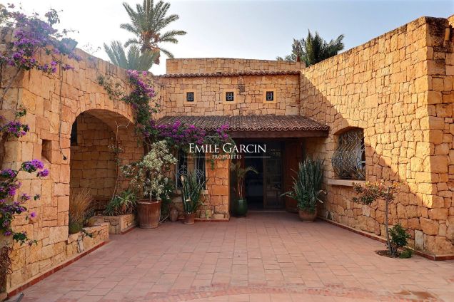 À vendre villa sur la route de Fès à Marrakech - Emile Garcin Maroc - Image 4