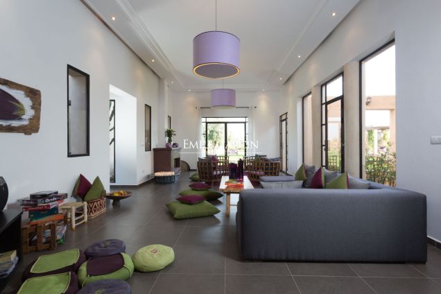 Modern property for sale on the Route d'Amizmiz in Marrakech - Emile Garcin Maroc - Image 5