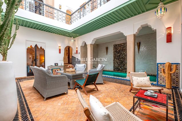 À vendre riad dans le quartier de la Bahia à  Marrakech - Emile Garcin Maroc - Image 1