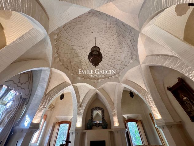 Unique, villa au coeur du triangle d'or de la Palmeraie à Marrakech - Emile Garcin Maroc - Image 10