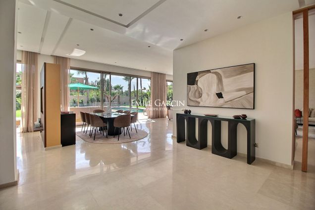 Modern house for sale close to the golf courses in Marrakech - Emile Garcin Maroc - Image 3