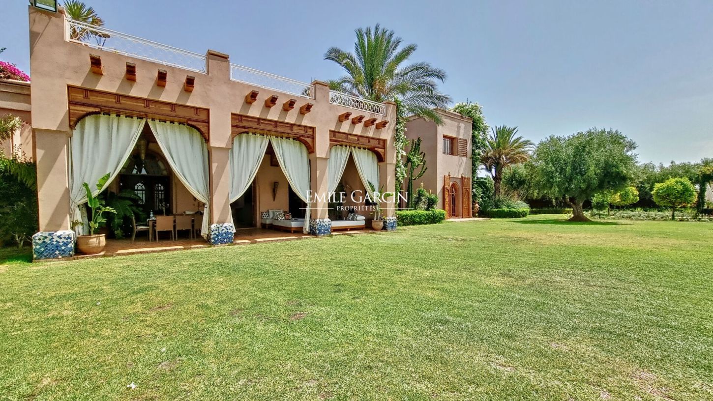 Villa for sale on a beautiful estate 30 minutes from the centre of Marrakech - Emile Garcin Maroc - Image 1