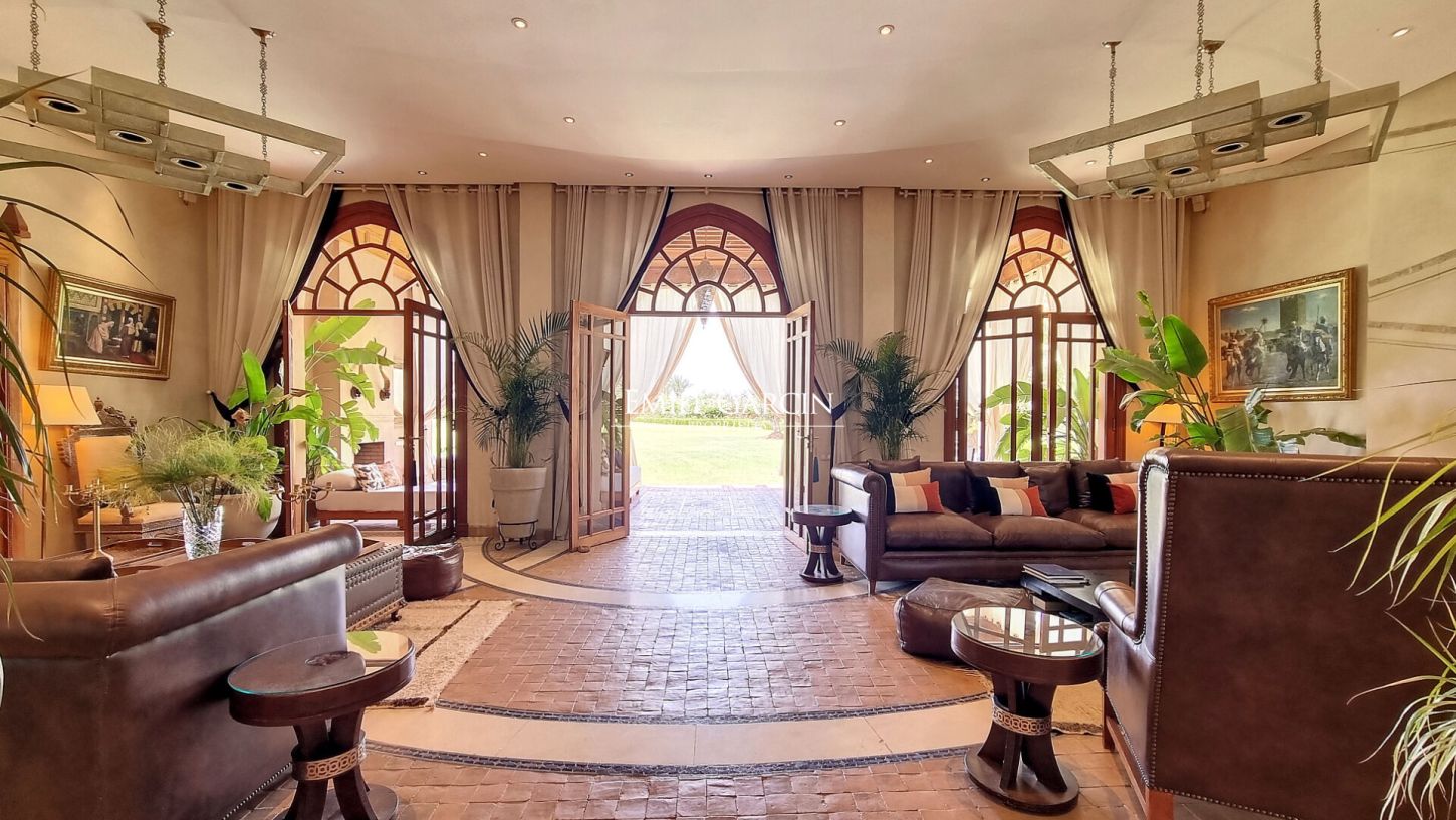 Villa for sale on a beautiful estate 30 minutes from the centre of Marrakech - Emile Garcin Maroc - Image 5