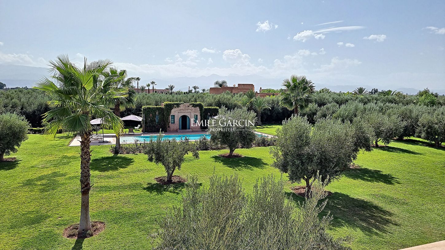 Villa for sale on the Route de Sidi Abdallah Ghiyat near Marrakech - Emile Garcin Maroc - Image 1