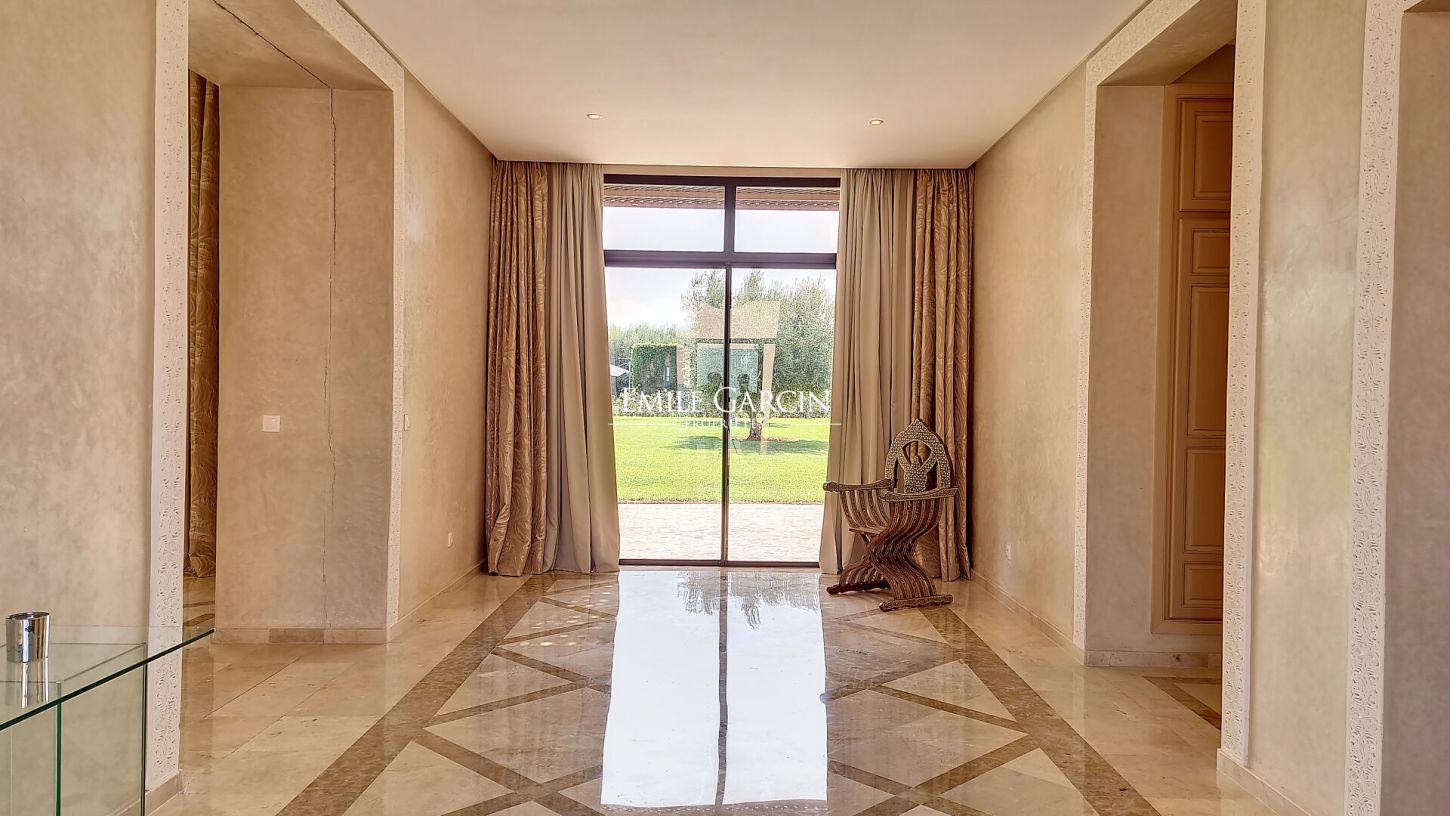 Villa for sale on the Route de Sidi Abdallah Ghiyat near Marrakech - Emile Garcin Maroc - Image 4