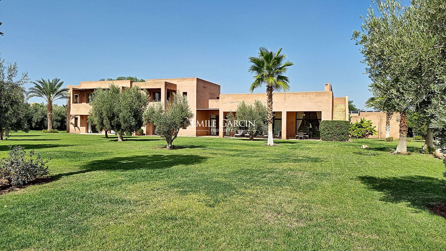 Villa for sale on the Route de Sidi Abdallah Ghiyat near Marrakech - Emile Garcin Maroc - Image 8
