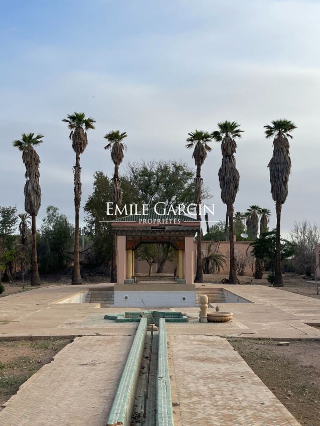 House for sale in the Triangle d'Or district of Marrakech - Emile Garcin Maroc - Image 1