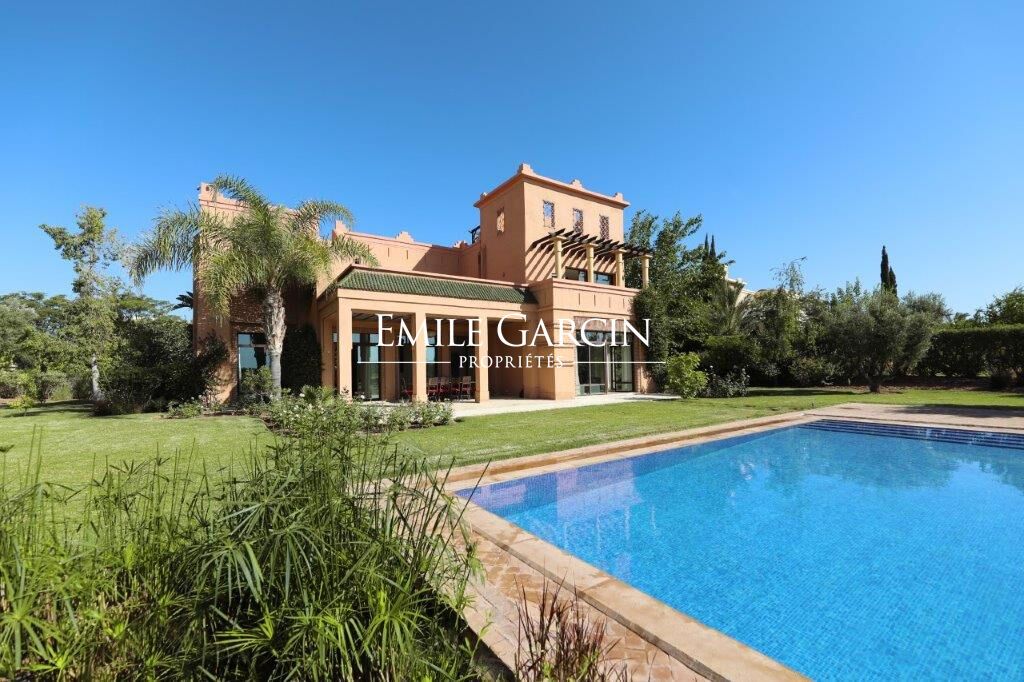 Property on golf development for sale in Marrakech - Emile Garcin Maroc - Image 1