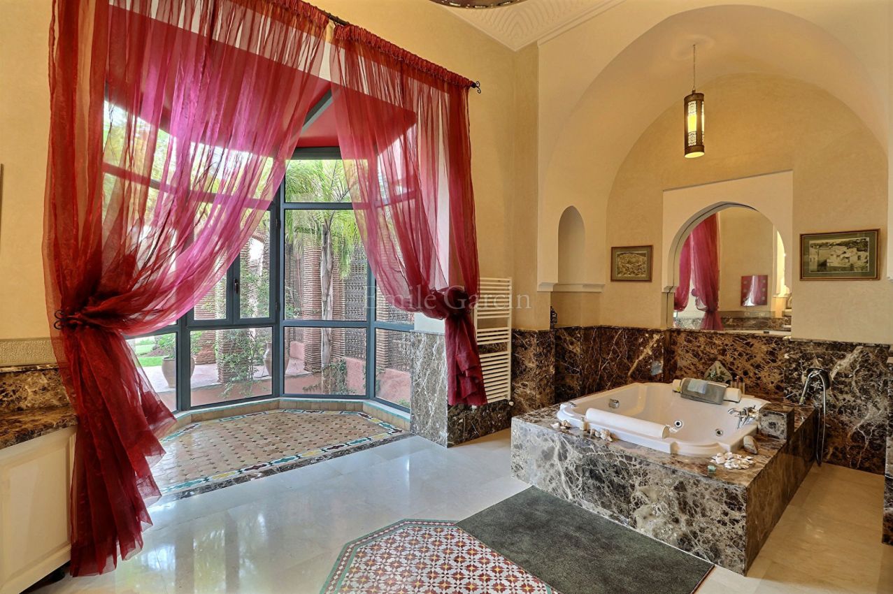 Property of 3600 m² for sale in the Palmeraie district of Marrakech - Emile Garcin Maroc - Image 6