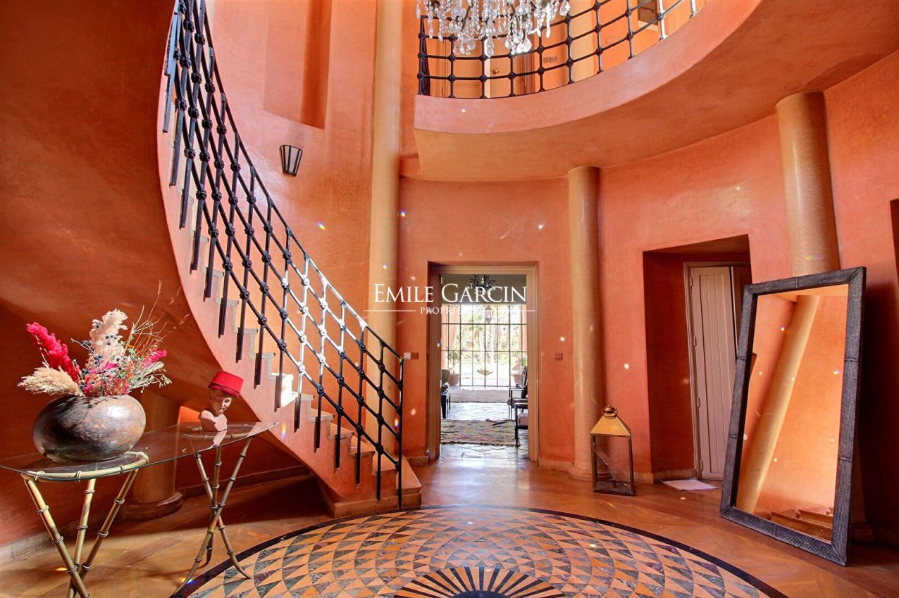 Property designed by architect Bill Willis for sale in the Palmeraie district of Marrakech - Emile Garcin Maroc - Image 4
