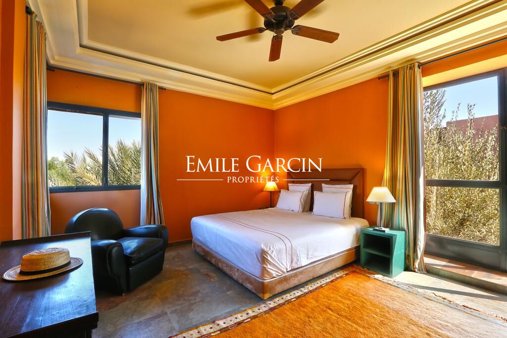 Magnificent modern villa to rent just minutes from Marrakech - Emile Garcin Maroc - Image 8
