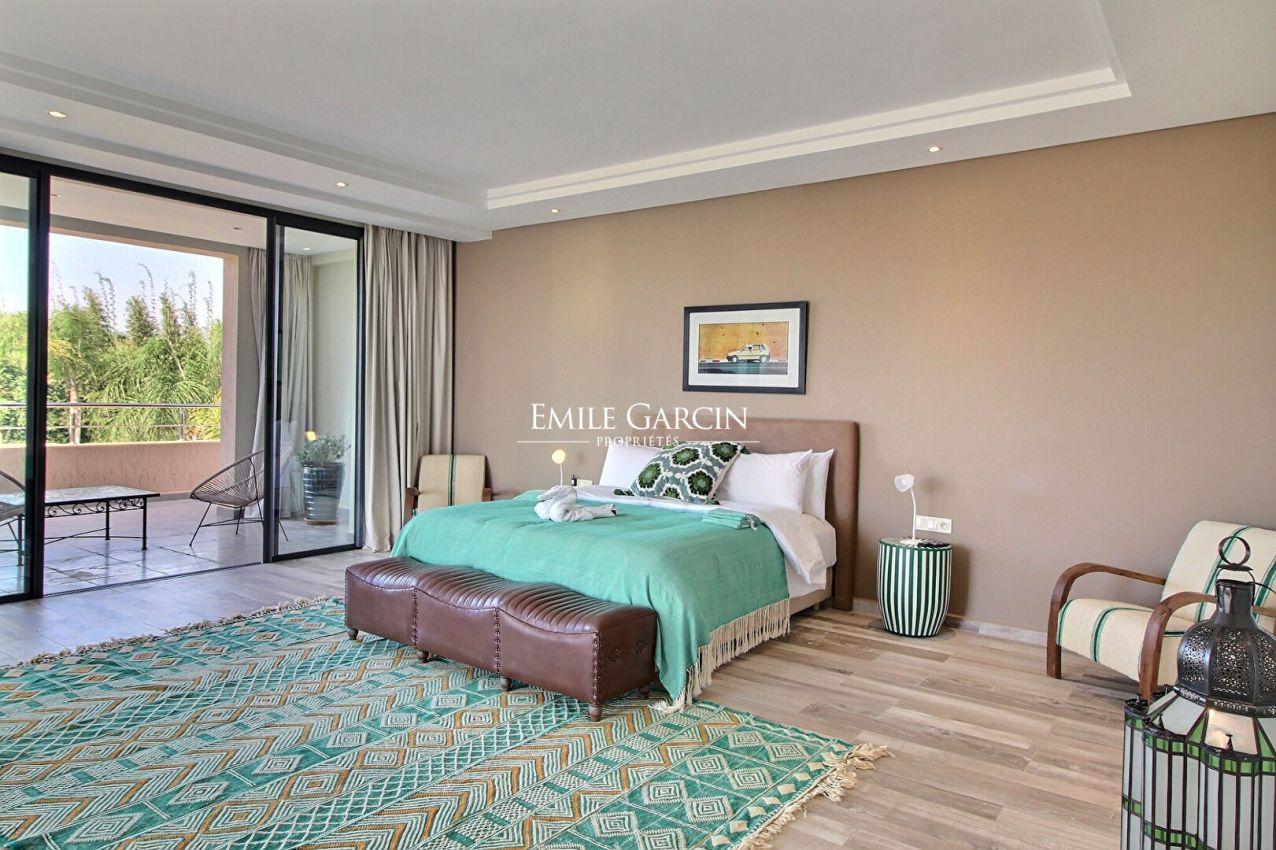 Handsome contemporary property to rent on a gated private development 20 minutes from Marrakech - Emile Garcin Maroc - Image 9