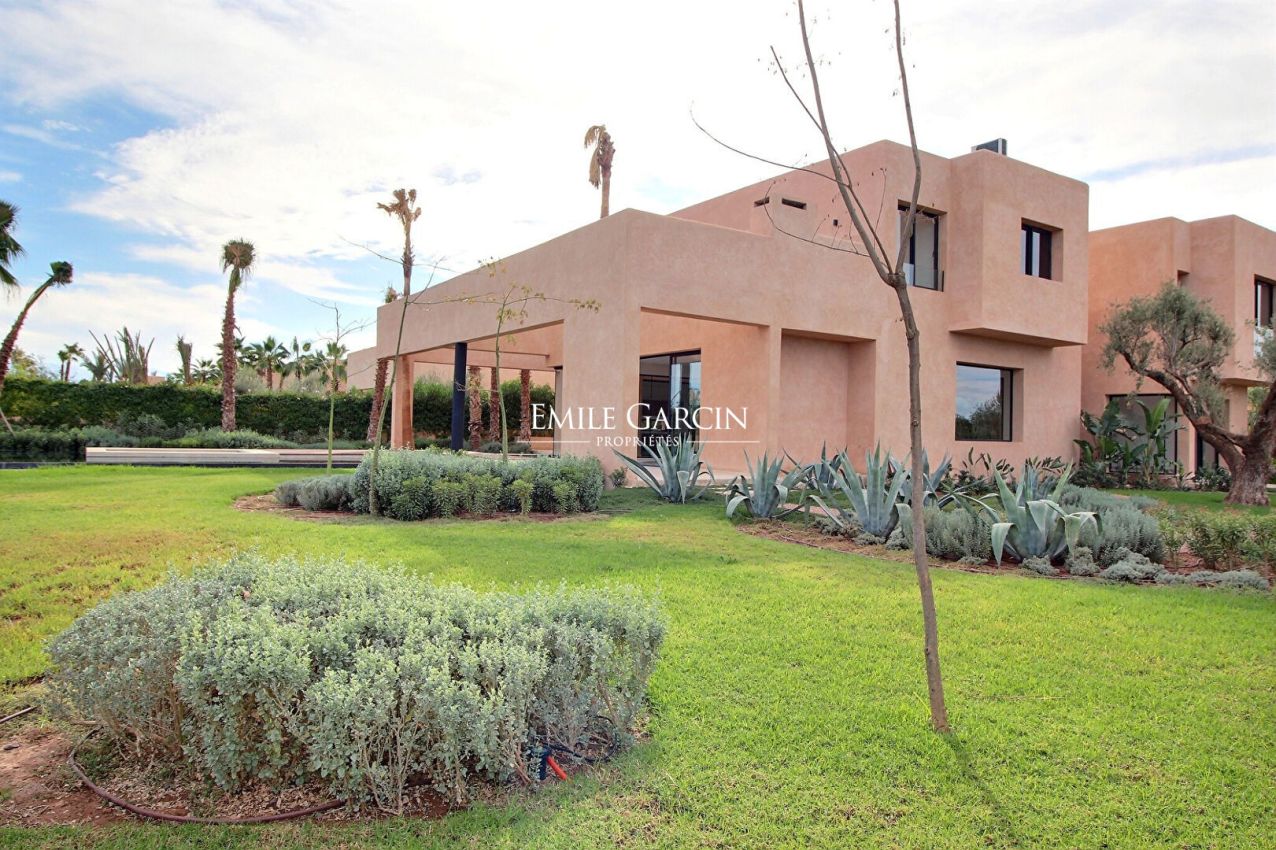 Villa for sale on the Route d'Amizmiz in Marrakech - Emile Garcin Maroc - Image 1