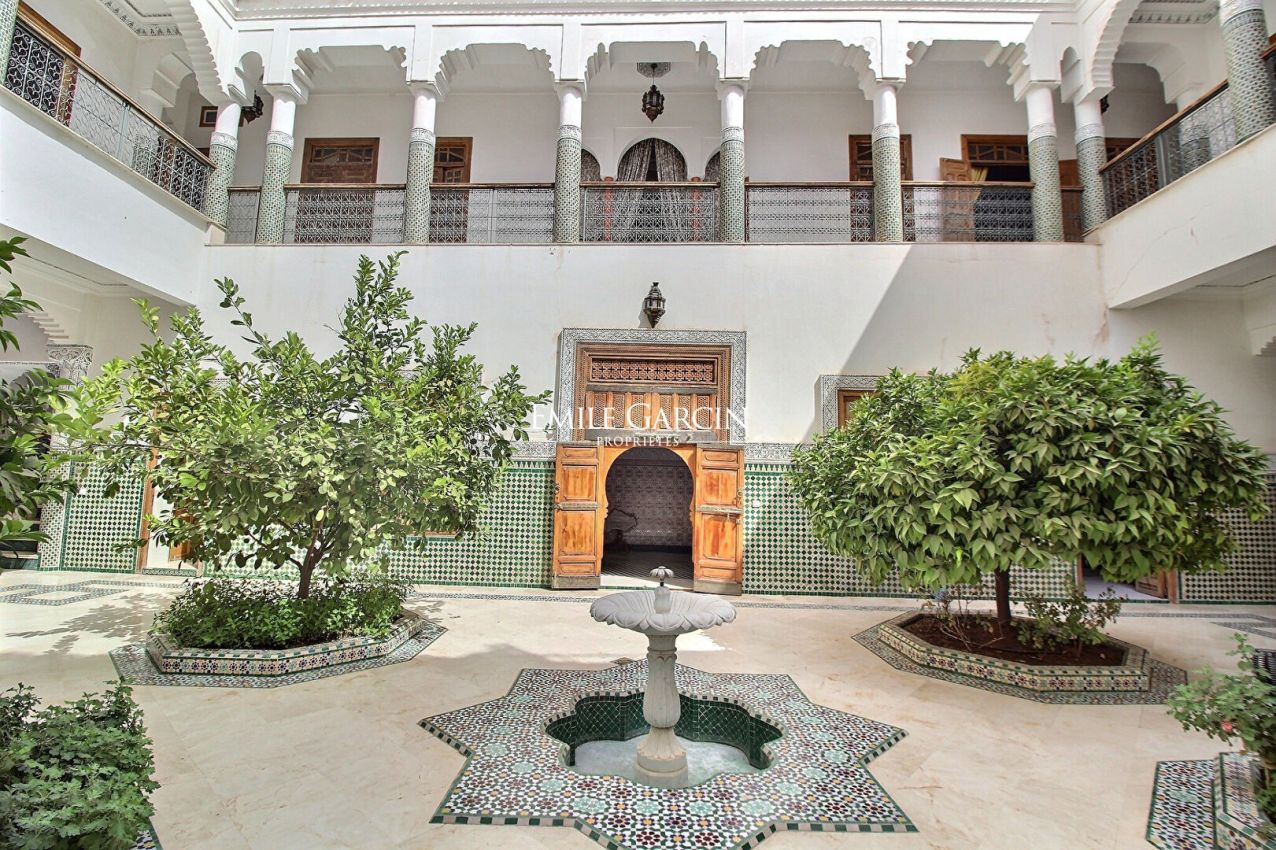 For sale - Marrakech - Exceptional riad - Bab Doukkala district - Emile Garcin Maroc - Image 1