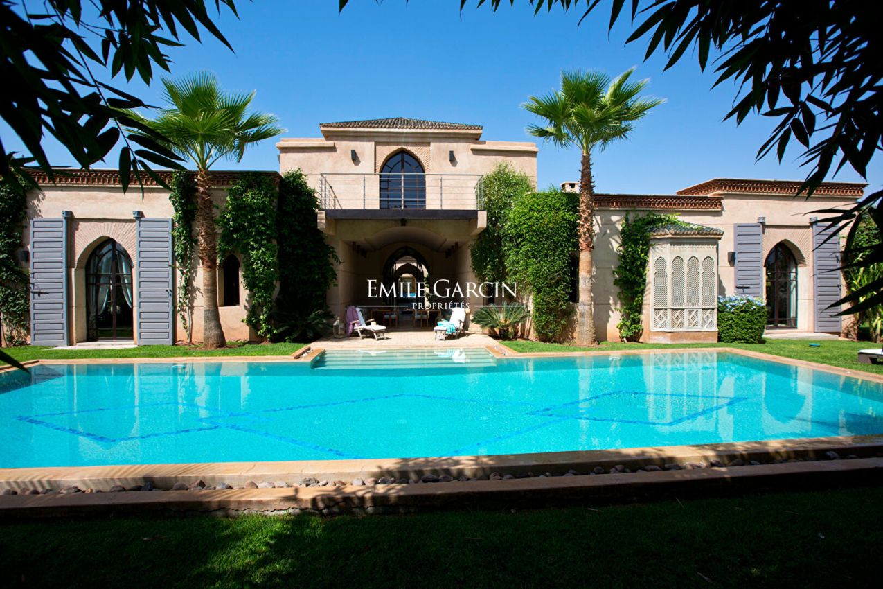 À vendre superbe propriété en front de golf à Marrakech - Emile Garcin Maroc - Image 2